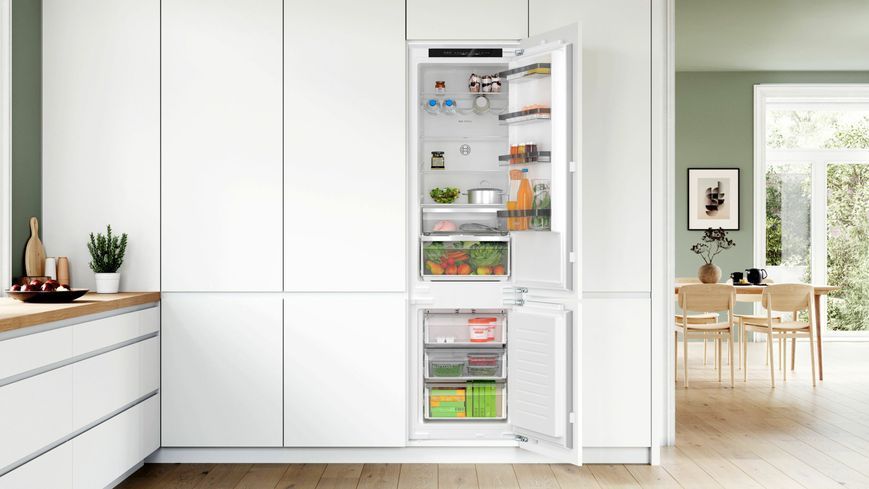 Вбудований холодильник Bosch KIN96VFD0 фото