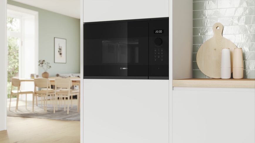 Встраиваемая микроволновая печь Bosch BFL524MH2 фото