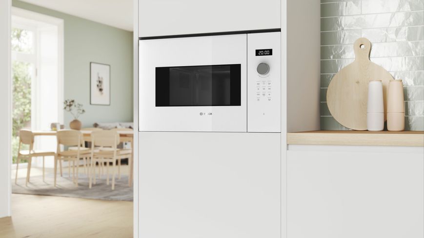 Встраиваемая микроволновая печь Bosch BFL524MW2 фото