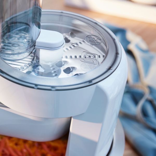 Кухонная машина (комбайн) Bosch MUMS2EW30 фото